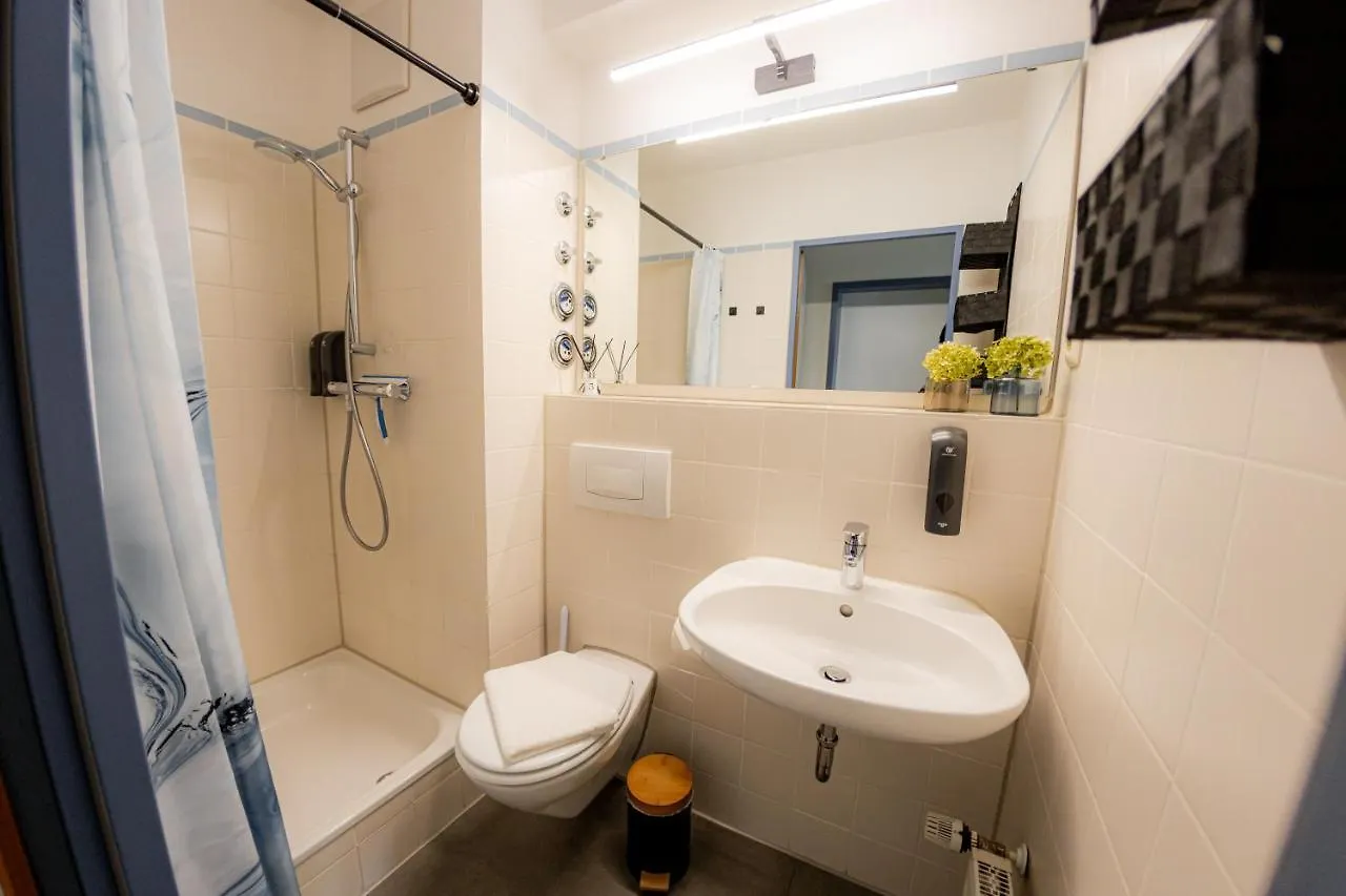 Come4Stay Passau - Wohnung Guby - 2 Zimmer I Bis Zu 4 Gaeste Lägenhet